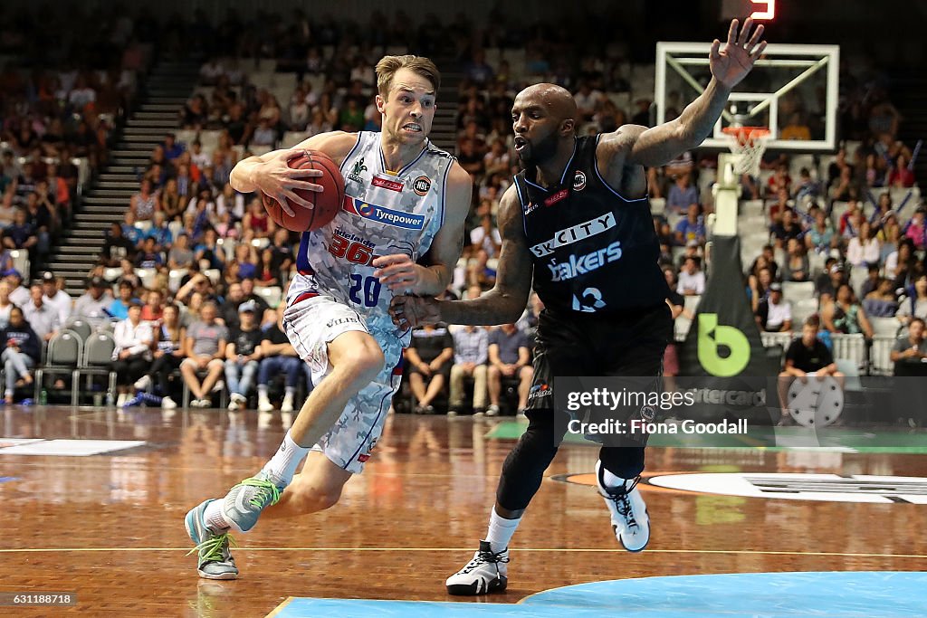 NBL Rd 14 - New Zealand v Adelaide