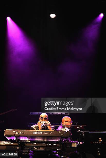 Musician Stevie Wonder performs onstage during The Art of Elysium presents Stevie Wonder's HEAVEN - Celebrating the 10th Anniversary at Red Studios...