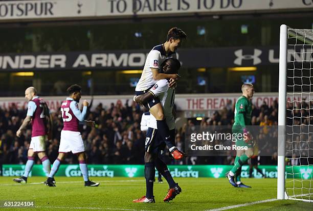 Heung-Min Son of Tottenham Hotspur celebrates scoring his sides second goal with Moussa Sissoko of Tottenham Hotspur during The Emirates FA Cup Third...