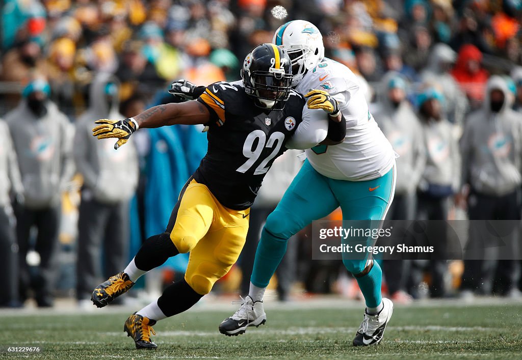 Wild Card Round - Miami Dolphins v Pittsburgh Steelers