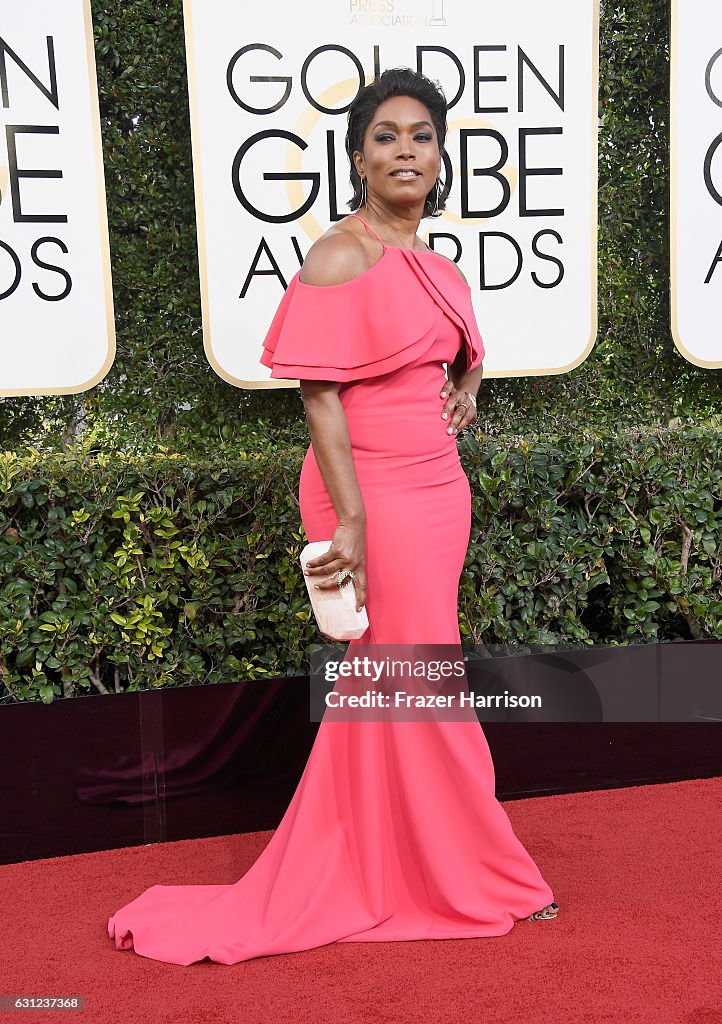 74th Annual Golden Globe Awards - Arrivals