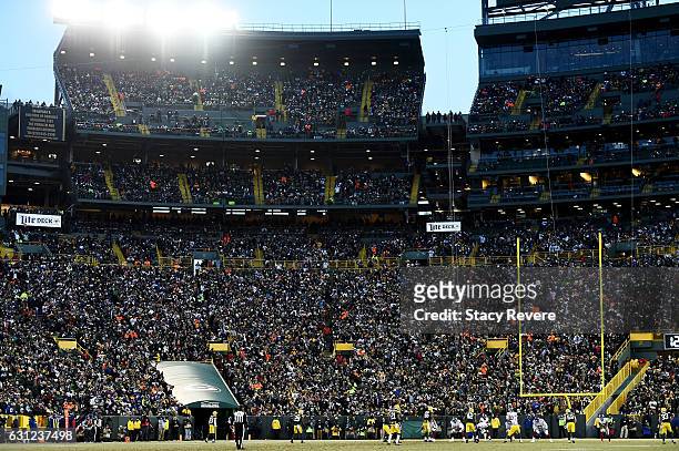 General view of the stadium during the NFC Wild Card game between the Green Bay Packers and the New York Giants at Lambeau Field on January 8, 2017...