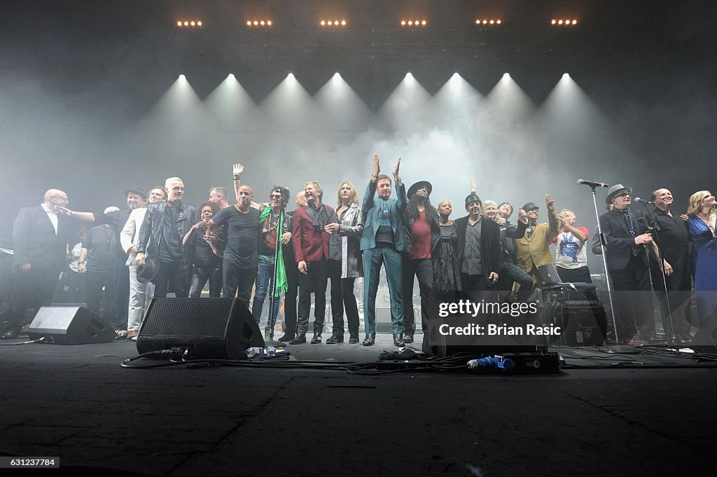 Show - Celebrating David Bowie With Gary Oldman & Friends