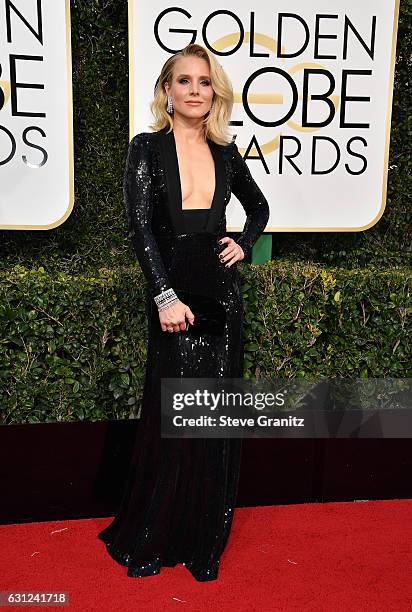 Actress Kristen Bell attends the 74th Annual Golden Globe Awards at The Beverly Hilton Hotel on January 8, 2017 in Beverly Hills, California.