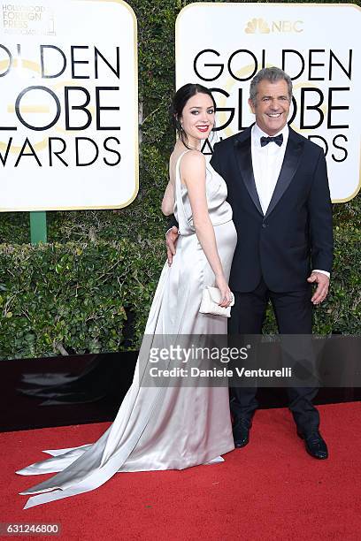 Rosalind Ross and Mel Gibson attend the 74th Annual Golden Globe Awards at The Beverly Hilton Hotel on January 8, 2017 in Beverly Hills, California.