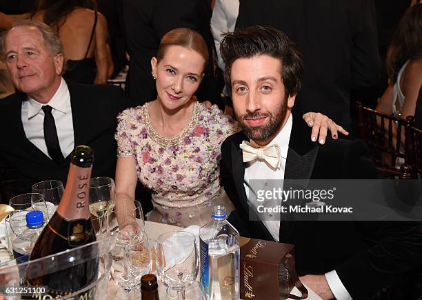 Actors Jocelyn Towne and Simon Helberg attend the 74th Annual Golden Globe Awards at The Beverly Hilton Hotel on January 8, 2017 in Beverly Hills,...