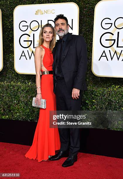 Actors Hilarie Burton and Jeffrey Dean Morgan attend the 74th Annual Golden Globe Awards at The Beverly Hilton Hotel on January 8, 2017 in Beverly...