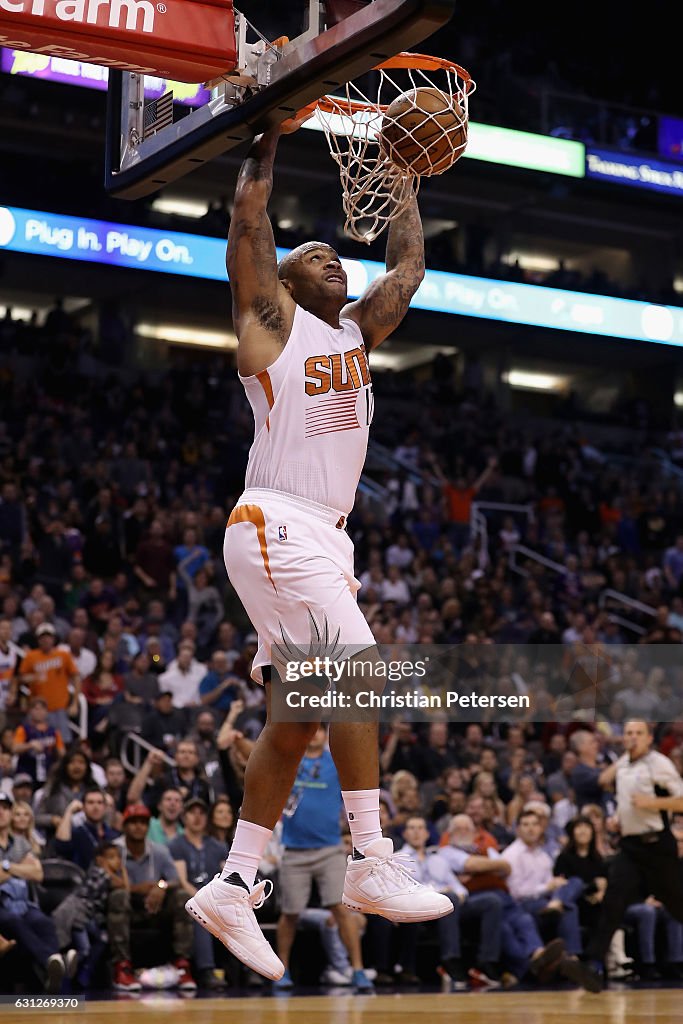 Cleveland Cavaliers v Phoenix Suns