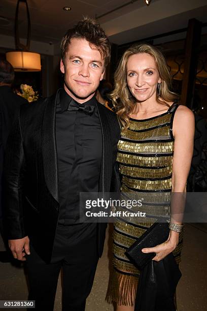 Actor Luke Hemsworth and Samantha Hemsworth attend HBO's Official Golden Globe Awards After Party at Circa 55 Restaurant on January 8, 2017 in...