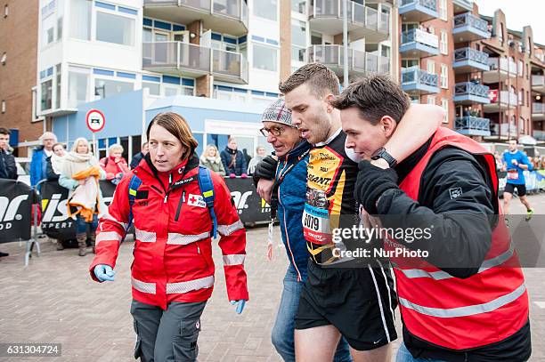 Around 10.000 runners are running this Half Marathon on January 8th in the Dutch city of Egmond aan Zee. This run has built a reputation during the...