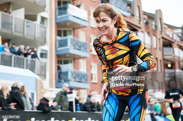 Around 10.000 runners are running this Half Marathon on January 8th in the Dutch city of Egmond aan Zee. This run has built a reputation during the...