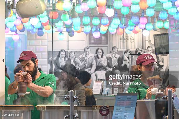 Busy Ice Cream Shop Photos and Premium High Res Pictures - Getty Images