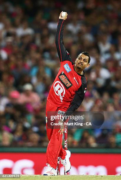 Sunil Narine of the Renegades bowls during the Big Bash League match between the Sydney Sixers and the Melbourne Renegades at Sydney Cricket Ground...