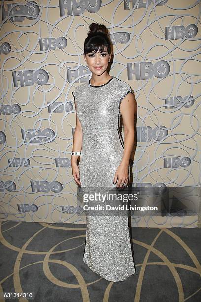 Actress Hannah Simone arrives at HBO's Official Golden Globe Awards after party at the Circa 55 Restaurant on January 8, 2017 in Los Angeles,...