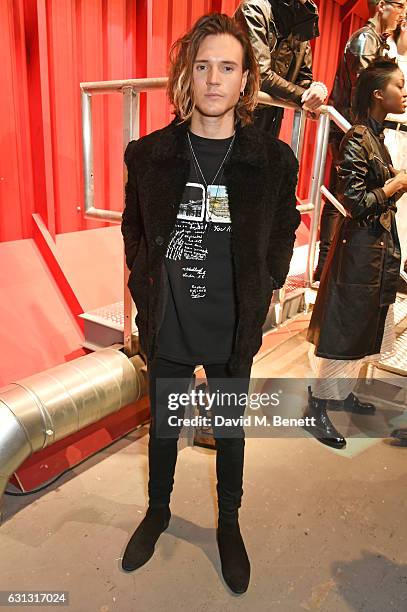 Dougie Poynter attends the Belstaff presentation during London Fashion Week Men's January 2017 collections at Ambika P3 on January 9, 2017 in London,...