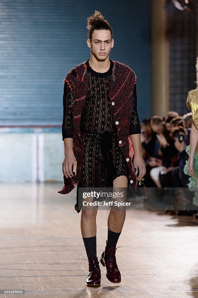 Vivienne Westwood - Runway - LFW Men's January 2017