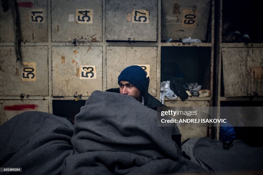 TOPSHOT-SERBIA-EU-MIGRANTS-WEATHER