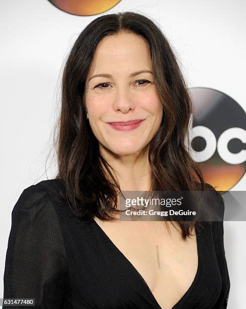 Actress Mary Louise Parker arrives at the 2017 Winter TCA Tour - Disney/ABC at the Langham Hotel on January 10, 2017 in Pasadena, California.