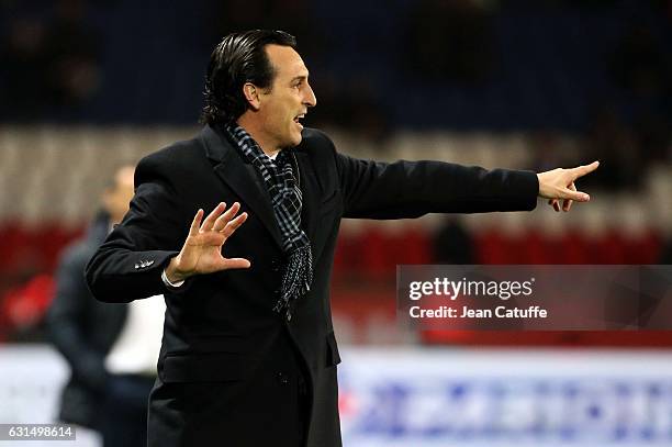 Coach of PSG Unai Emery gestures during the French League Cup match between Paris Saint-Germain and FC Metz at Parc des Princes stadium on January...