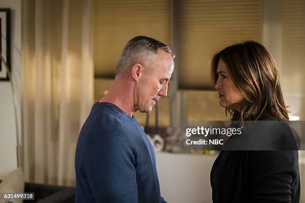 Chasing Theo" Episode 1813 -- Pictured: Robert John Burke as Captain Ed Tucker, Mariska Hargitay as Lieutenant Olivia Benson --