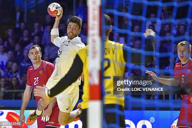 Remi Rusha 52 Feutrier Stock Photos, High-Res Pictures, and Images - Getty Images