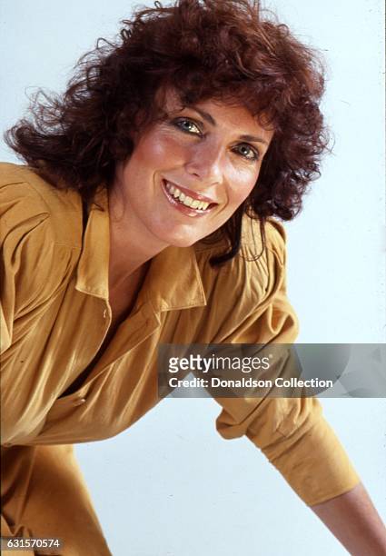 Actress Joanna Cassidy poses for a portrait session in circa 1990 in Los Angeles, California.