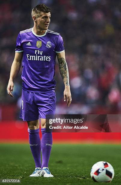 Toni Kroos of Real Madrid CF looks on during the Copa del Rey Round of 16 Second Leg match between Sevilla FC vs Real Madrid CF at Ramon Sanchez...