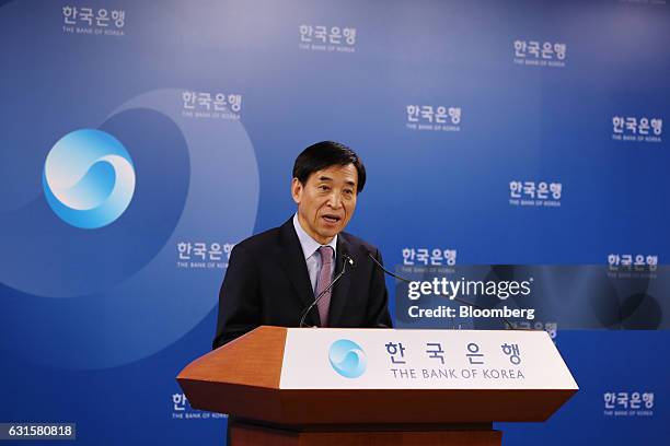 Lee Ju Yeol, governor of the Bank of Korea , speaks during a news conference following a monetary policy meeting at the central bank's headquarters...