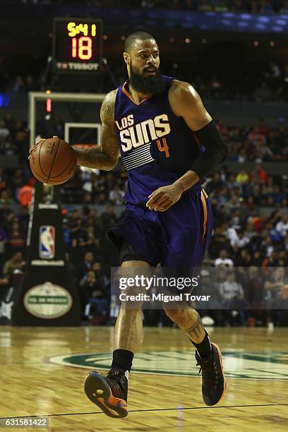 Tyson Chandler of Suns drives the ball during the match between Dallas Mavericks and Phoenix Suns at Arena Ciudad de Mexico on January 12, 2017 in...