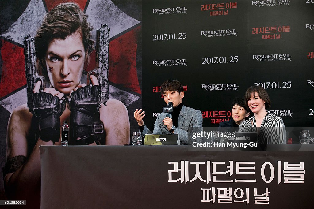 Actors Lee Jun-Ki and Milla Jovovich attend the press conference for  News Photo - Getty Images