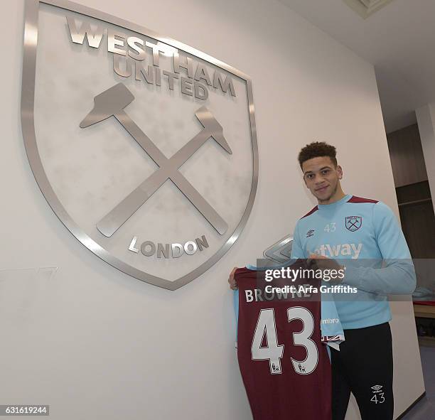 Marcus Browne signs a new contract for West Ham United at London Stadium on January 13, 2017 in London, England.