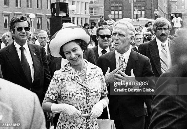 Queen Elizabeth II meets Boston mayor Kevin White, July 11, 1976.