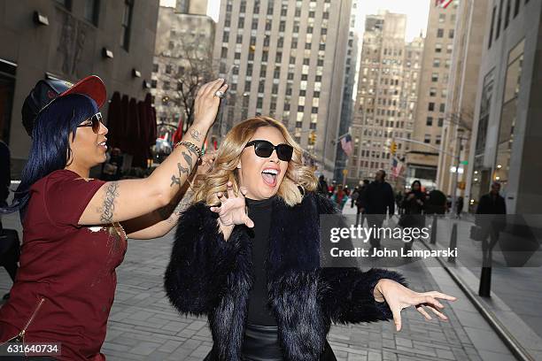 Somaya Rapper 29 Somaya Reece Sighting In New York City Stock Photos, High-Res ...