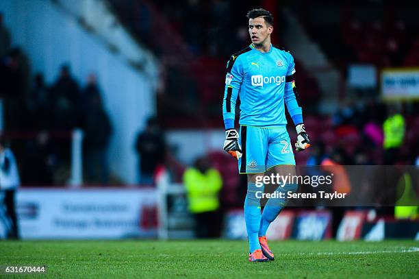 Newcastle United's Goalkeeper Karl Darlow walks off the pitch at half time during the Championship Match between Brentford and Newcastle United at...