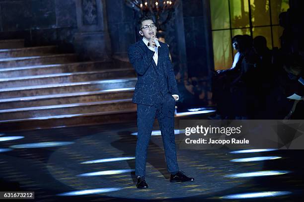 Austin Mahone performs at the Dolce & Gabbana show during Milan Men's Fashion Week Fall/Winter 2017/18 on January 14, 2017 in Milan, Italy.