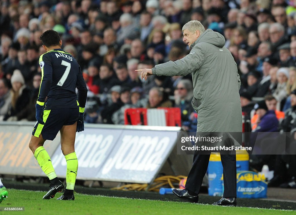 Swansea City v Arsenal - Premier League