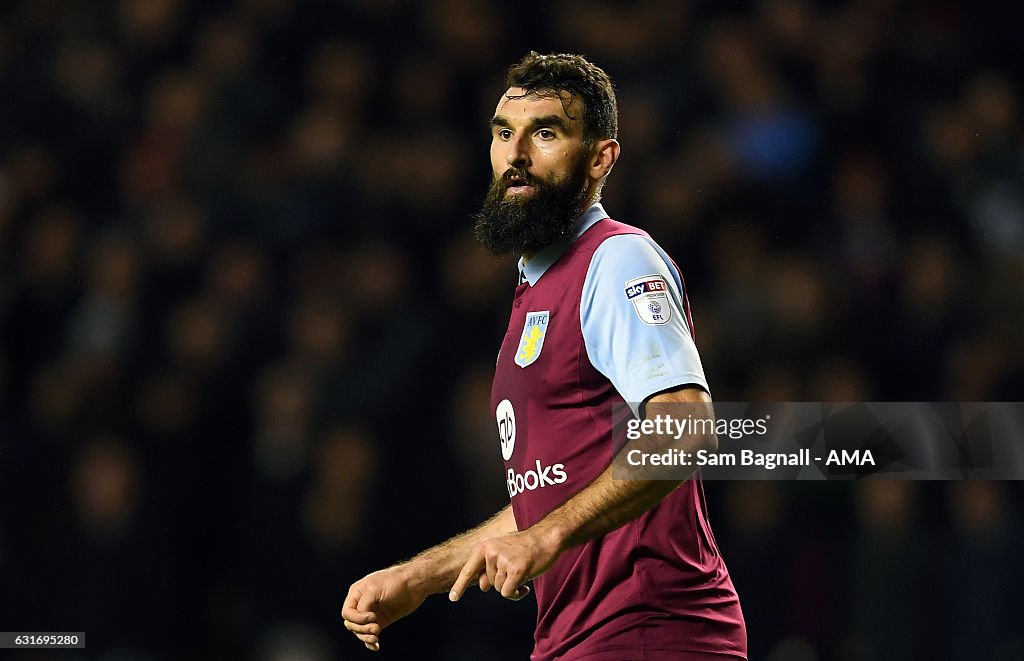 Wolverhampton Wanderers v Aston Villa - Sky Bet Championship