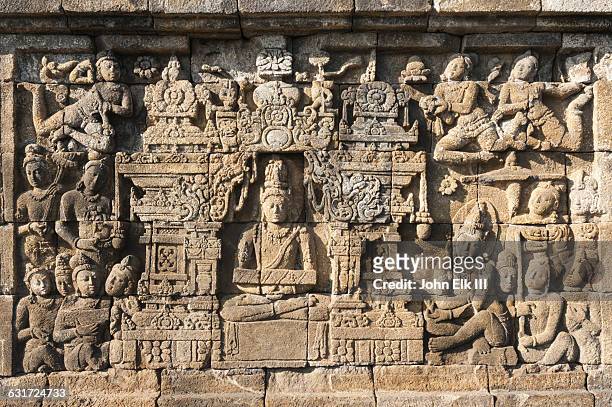 borobudur temple, sculpted panel detail - ボロブドゥール寺院 ストックフォトと画像
