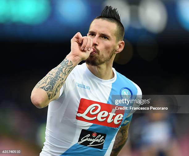 Marek Hamsik of Napoli celebrates after scoring goal 2-0 during the Serie A match between SSC Napoli and Pescara Calcio at Stadio San Paolo on...