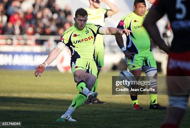 Will Addison of Sale Sharks in action during the European Rugby Champions Cup match between RC Toulon and Sale Sharks at Stade Mayol on January 15,...