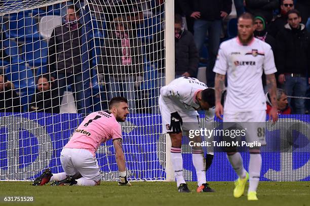 Josip Posavec, goalkeeper of Palermo, shows his dejection after Sassuolo's third goal during the Serie A match between US Sassuolo and US Citta di...