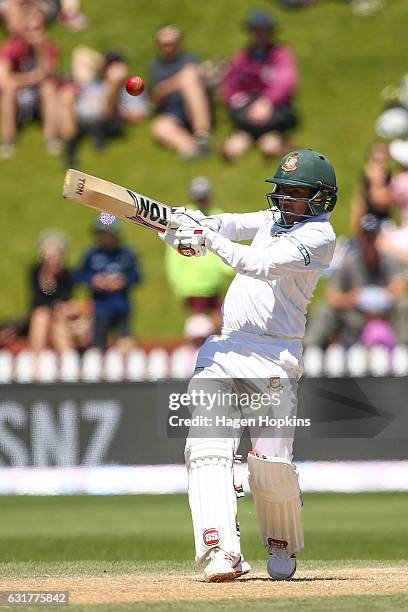 Imrul Kayes of Bangladesh bats through an injury sustained on day four during day five of the First Test match between New Zealand and Bangladesh at...