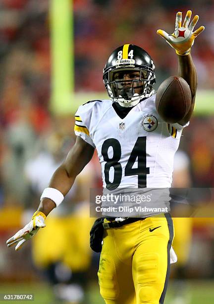 Wide receiver Antonio Brown of the Pittsburgh Steelers reacts against the Kansas City Chiefs during the first half in the AFC Divisional Playoff game...