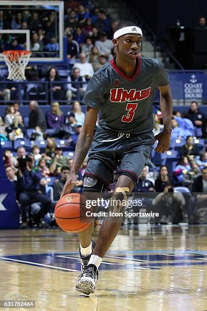 UMass Minutemen guard Dejon Jarreau drives to the basket during the second half of an NCAA basketball game between UMass Minutemen and Rhode Island...