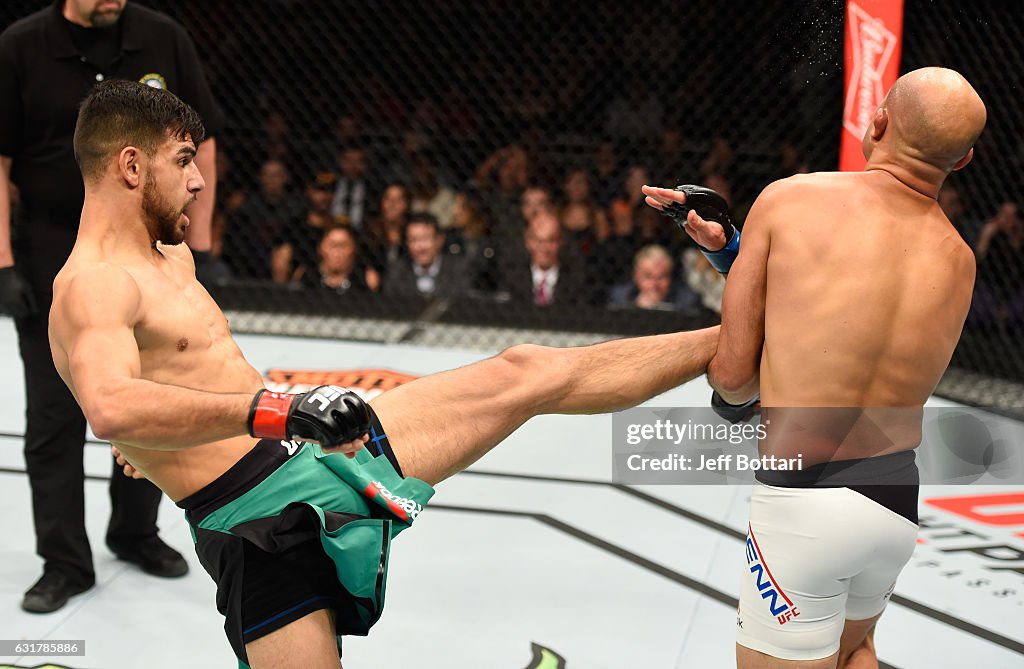 UFC Fight Night: Rodriguez v Penn
