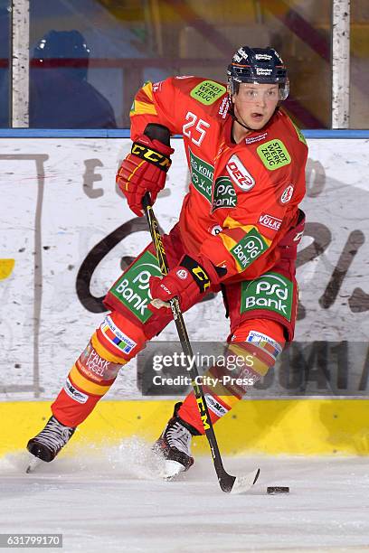 Drayson Bowman of the Duesseldorfer EG handles the puck during the action shot on August 14, 2016 in Duesseldorf, Germany.