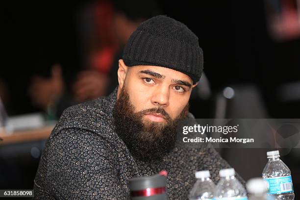 Detroit Lions linebacker DeAndre Levy attends Men of Courage on January 16, 2017 in Chicago, Illinois.