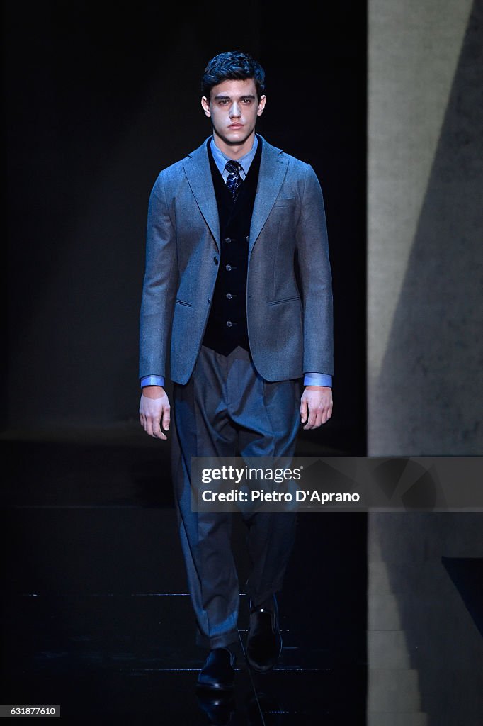 Giorgio Armani - Runway - Milan Men's Fashion Week Fall/Winter 2017/18