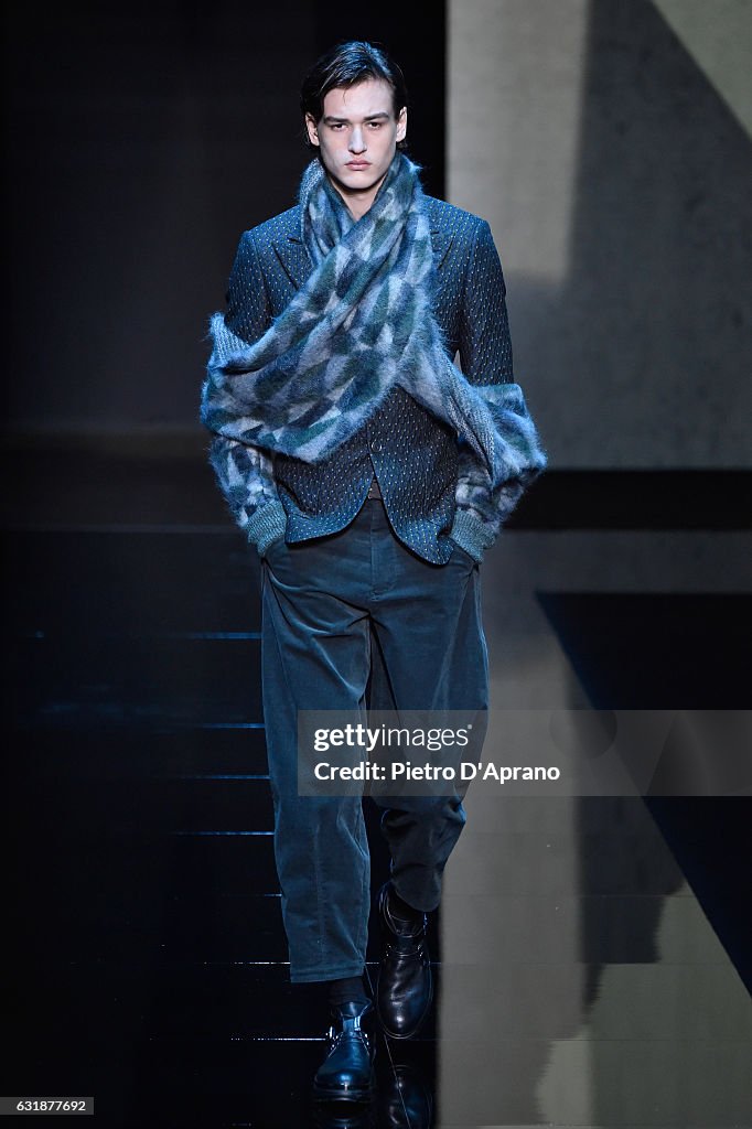 Giorgio Armani - Runway - Milan Men's Fashion Week Fall/Winter 2017/18