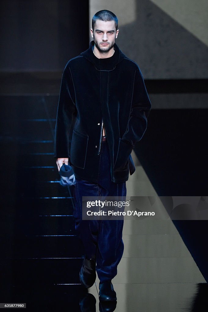 Giorgio Armani - Runway - Milan Men's Fashion Week Fall/Winter 2017/18